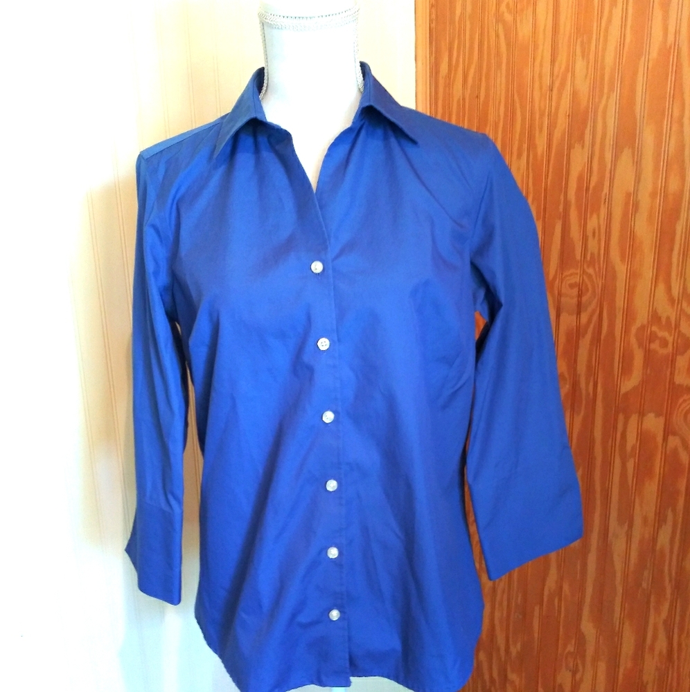 Land's End Fitted Blue 3/4 Sleeve Button Shirt
